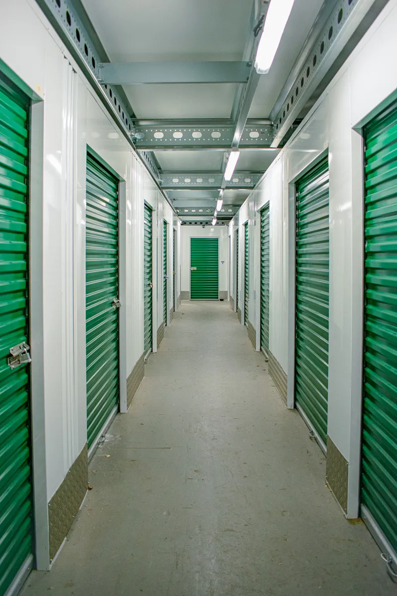 Couloir de box de stockage à Creil