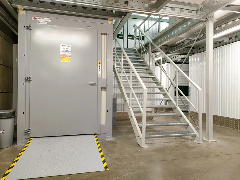 Monte-charge du centre Carrébox Roncq-Tourcoing