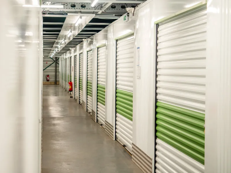 Couloir de box de stockage à Creil Verneuil